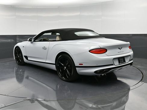 Used 2024 Bentley Continental GT AWD/4WD image 3