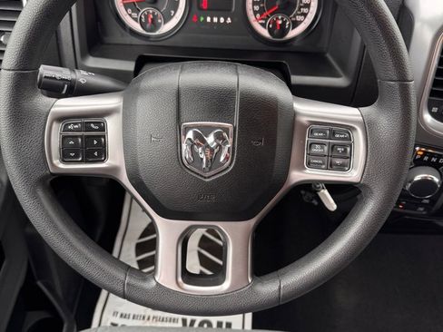 Used 2024 RAM 1500 Classic SLT image 27