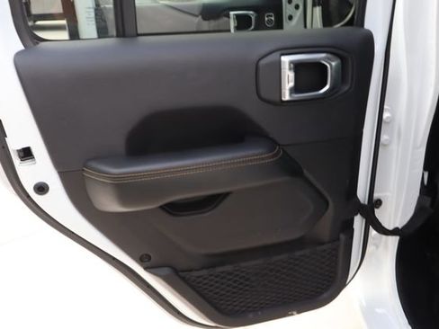 Used 2024 Jeep Wrangler Unlimited Sahara AWD/4WD image 24
