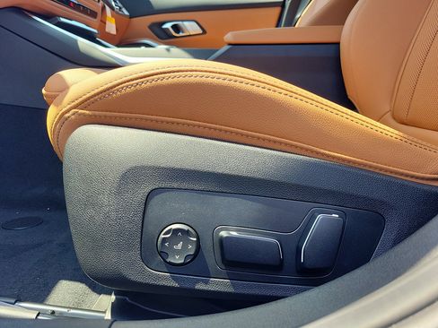 New 2026 BMW 330i Sedan w/ M Sport Package RWD image 22