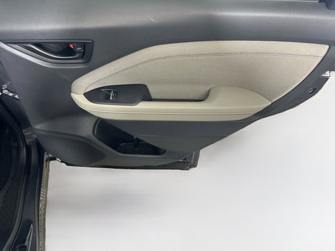 Used 2025 Subaru Forester Premium AWD/4WD image 30