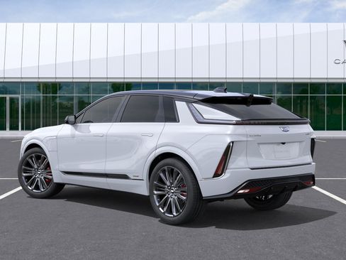 New 2026 Cadillac Lyriq V AWD/4WD image 3
