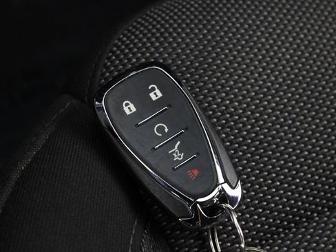 Used 2023 Chevrolet Traverse LT image 29