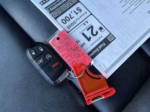 Used 2018 Jeep Grand Cherokee Limited image 34