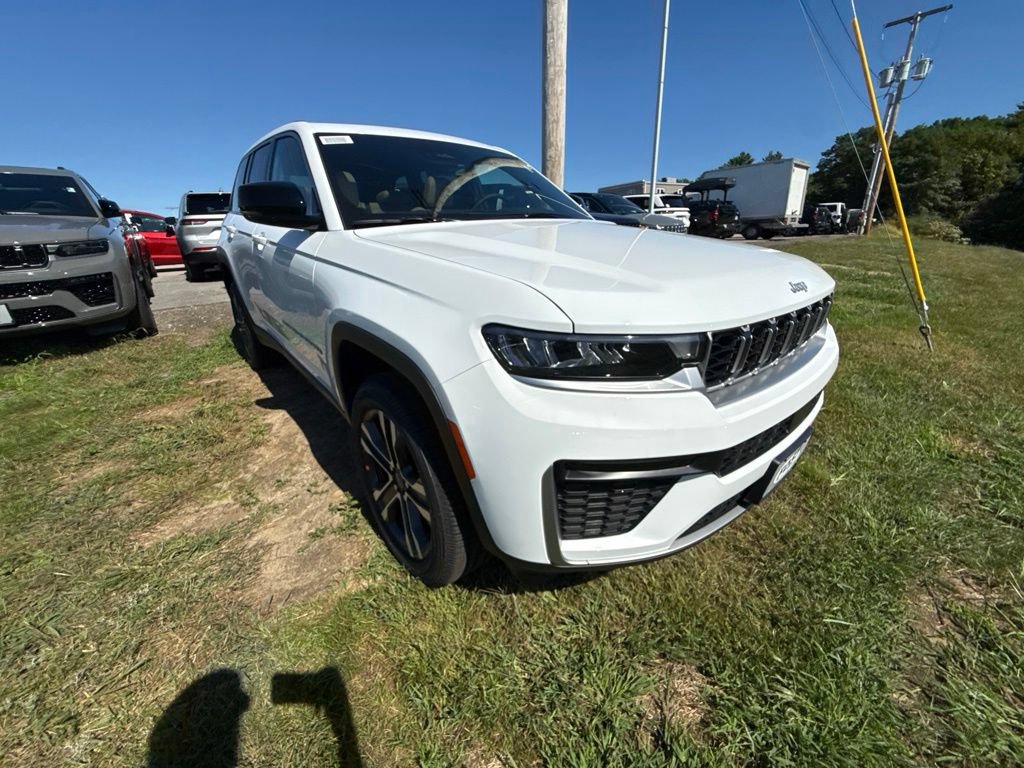 New 2027 Jeep Grand Cherokee Limited AWD/4WD image 7