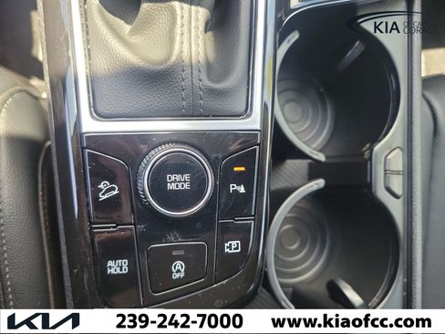 Certified 2023 Kia Sorento LX FWD image 32