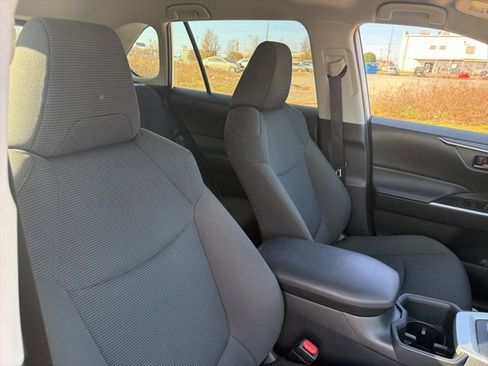 Used 2025 Toyota RAV4 LE image 12