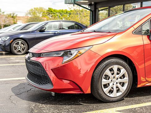 Used 2021 Toyota Corolla LE FWD image 4
