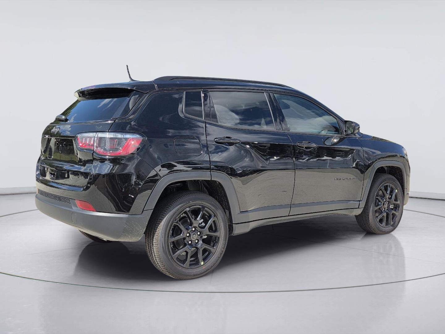 New 2027 Jeep Compass Latitude AWD/4WD image 4