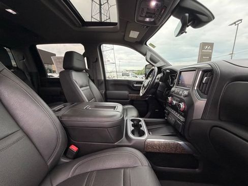 Used 2021 GMC Sierra 3500 Denali w/ Denali Ultimate Package AWD/4WD image 15