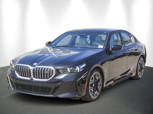 Used 2026 BMW i5 eDrive40 RWD image 3