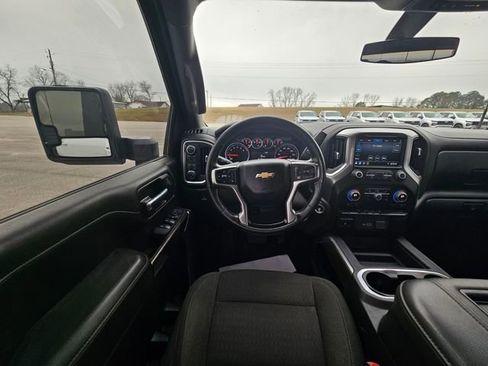 Used 2022 Chevrolet Silverado 2500 LT w/ Convenience Package AWD/4WD image 13