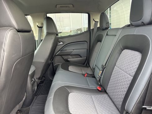 Used 2015 Chevrolet Colorado Z71 image 16