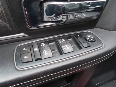 Used 2014 RAM 2500 Limited image 12