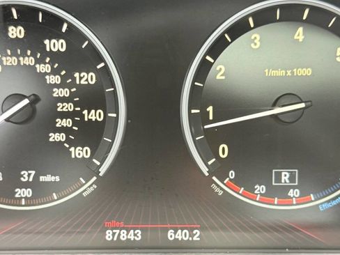 Used 2012 BMW 750Li image 28