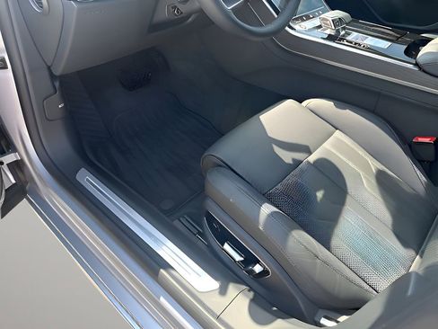 Used 2025 Audi A8 L 3.0T w/ Executive Package image 29