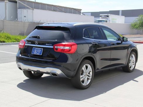 Used 2018 Mercedes-Benz GLA 250 4MATIC image 5