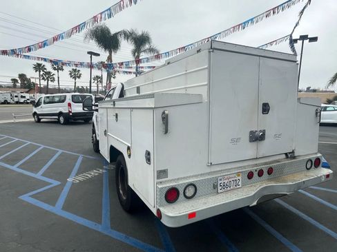 Used 2017 Ford F350 XL w/ Power Equipment Group RWD image 5