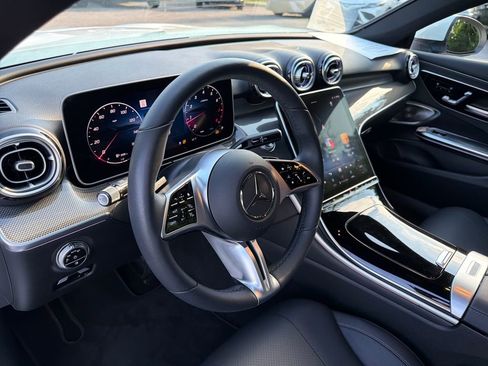 Used 2024 Mercedes-Benz CLE 300 4MATIC Coupe image 18