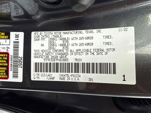 Used 2023 Toyota Tundra Platinum w/ Advanced Package AWD/4WD image 31