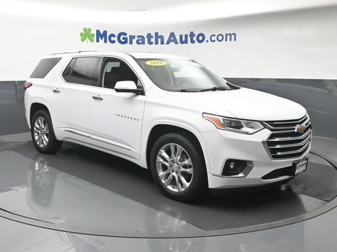 Used 2019 Chevrolet Traverse High Country AWD/4WD image 2
