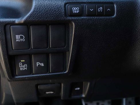 Used 2019 Lexus IS 350 F Sport image 32