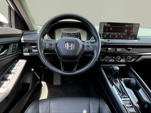Used 2023 Honda Accord EX-L image 9