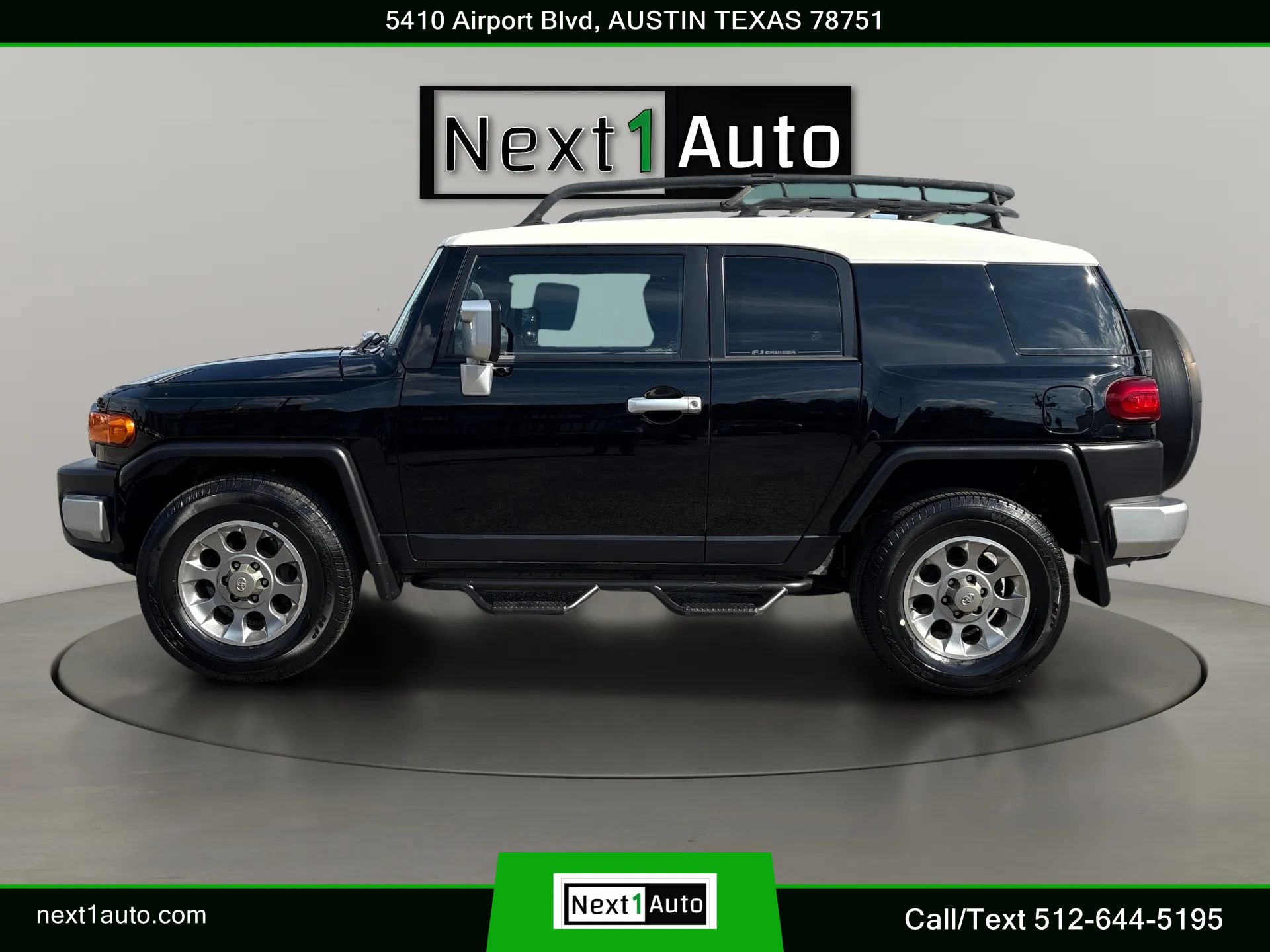Used 2011 Toyota FJ Cruiser 2WD w/ Upgrade Pkg image 9