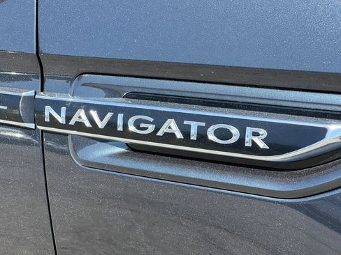 Used 2021 Lincoln Navigator L Black Label AWD/4WD image 29