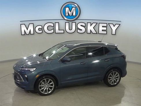 Certified 2024 Buick Encore GX Avenir FWD image 1