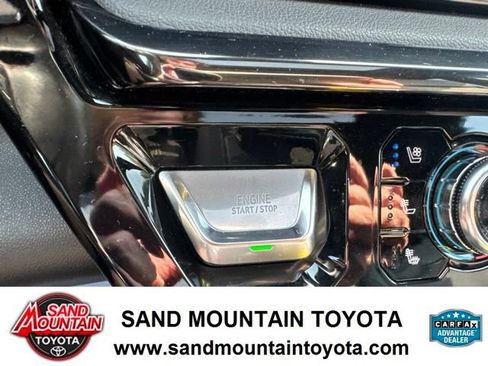 Used 2023 GMC Sierra 1500 AT4 w/ AT4 Premium Package AWD/4WD image 21