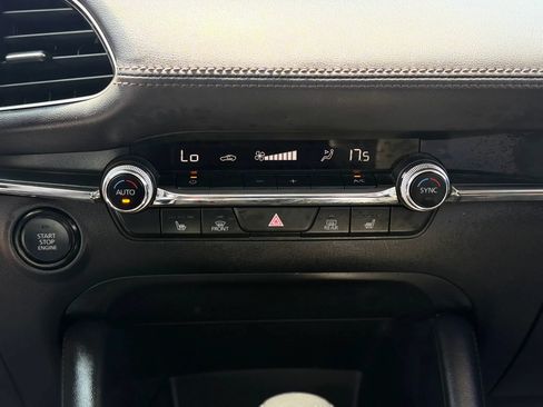 Used 2023 MAZDA MAZDA3 s FWD image 17