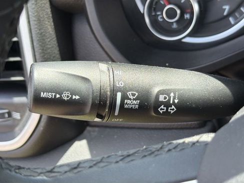 Used 2025 RAM 1500 Big Horn AWD/4WD image 31