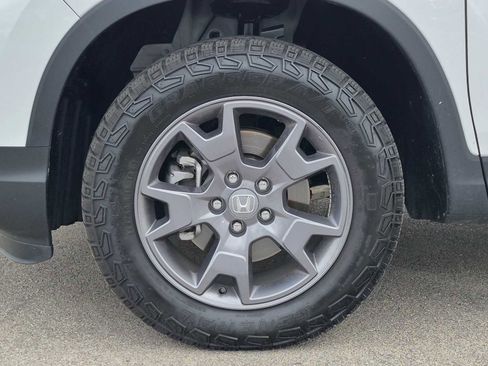 Used 2024 Honda Passport TrailSport image 16