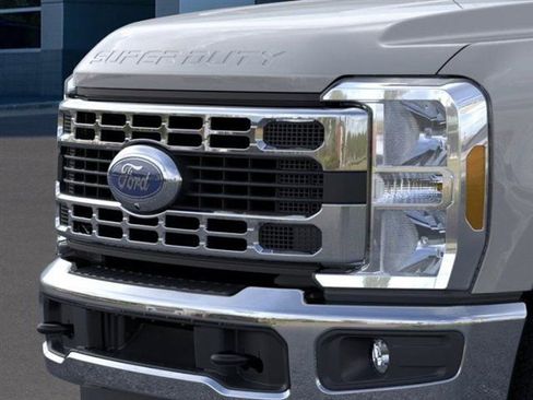 New 2026 Ford F350 XLT w/ 360-Degree Camera Package AWD/4WD image 17