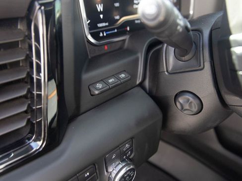 Used 2024 GMC Sierra 1500 AT4 w/ Technology Package AWD/4WD image 23