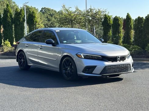 Used 2023 Honda Civic Sport image 2