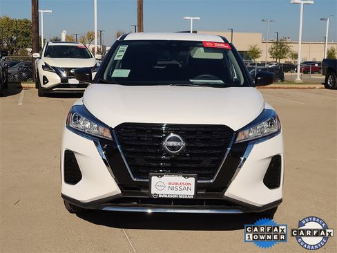 Certified 2025 Nissan Kicks Play S image 5