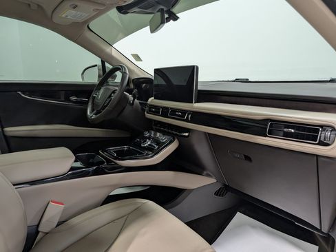 Used 2021 Lincoln Nautilus Reserve w/ Cargo Utility Package image 19