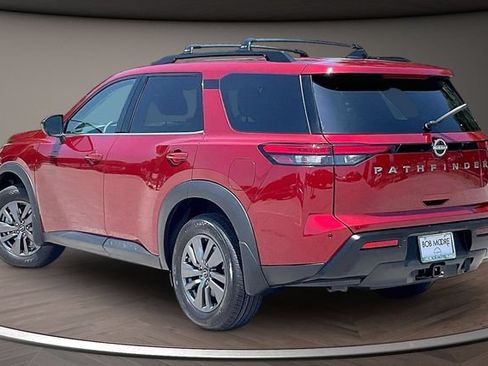 New 2026 Nissan Pathfinder SV w/ SV Premium Package FWD image 3