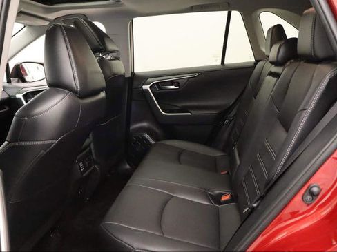 Used 2021 Toyota RAV4 Limited FWD image 28