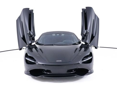 Used 2026 McLaren 750S Spider RWD image 12