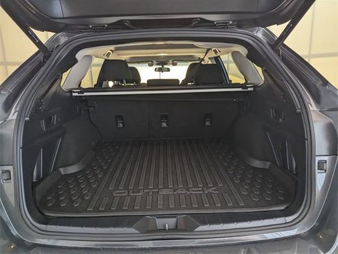 Certified 2021 Subaru Outback Premium image 14