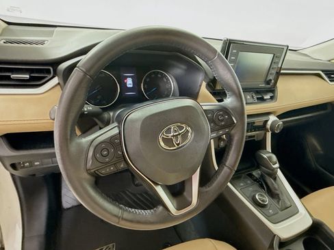 Certified 2021 Toyota RAV4 XLE Premium AWD/4WD image 12