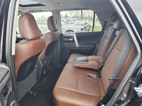 Used 2022 Toyota 4Runner Limited AWD/4WD image 26