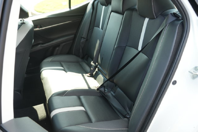 Used 2025 Toyota Camry SE FWD image 16