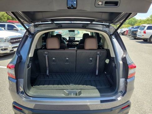 Used 2025 Honda Pilot Elite image 19