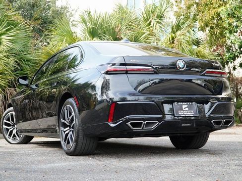 Used 2023 BMW 760i xDrive 760i xDrive image 5