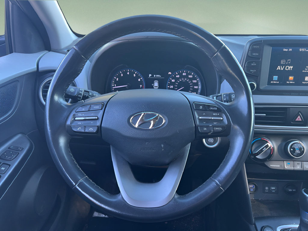 Used 2019 Hyundai Kona SEL w/ SEL Tech Package 02 FWD image 18