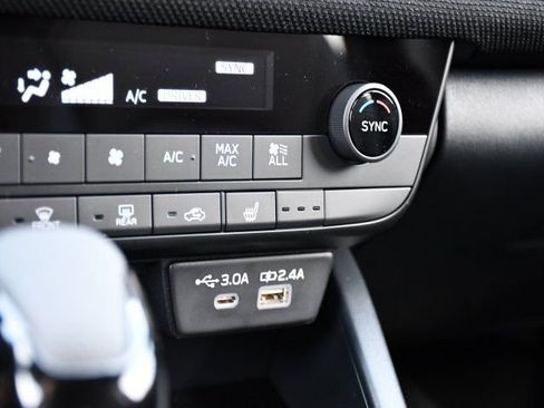 New 2026 Subaru Outback Limited AWD/4WD image 14